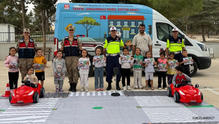 Gaziantep’te jandarmadan öğrencilere trafik eğitimi