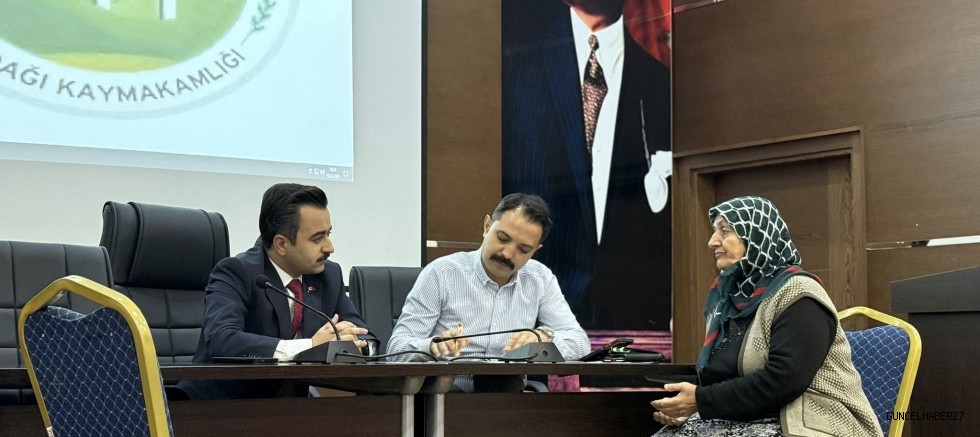 Nurdağı Kaymakamı, halk gününde vatandaşları dinledi