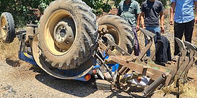 Devrilen Traktörün altında kalan sürücü yaralandı