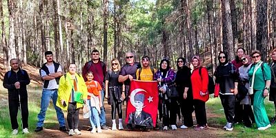 Doğa sporcularından tarihi yürüyüş