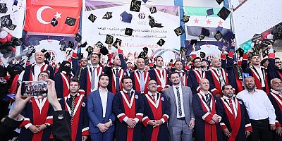 El Bab İktisadi Ve İdari Bilimler Fakültesi’nde Mezuniyet Coşkusu