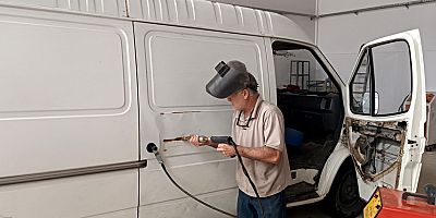 Gaziantep'te depremzede esnafa iş yerleri teslim edildi 