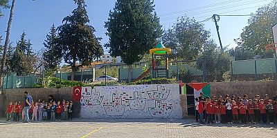 Hamidiye İlkokulu’ndan Filistin’e Destek: “Mazluma Ses, Barışa Nefes Ol” 