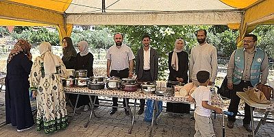 Kur'an Kursları için Kermes Düzenlendi