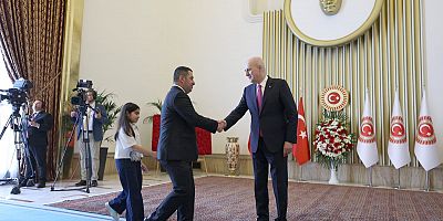 Milletvekili Bozgeyik, Meclis Başkanı Kurtulmuşu ziyaret etti 