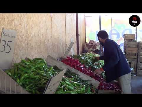 Pişkin hırsızın manavdan muzları tepsiyle götürmesi güvenlik kamerasına yansıdı