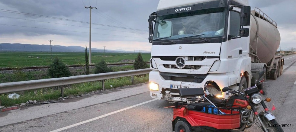 GAZİANTEP’ te TIR’la çarpışan motosiklet sürücüsü yaralandı