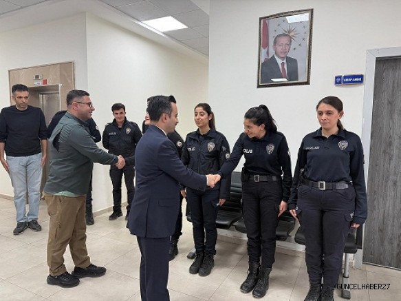 Nurdağı Kaymakamı Erciyas, emniyet personelleriyle bayramlaştı