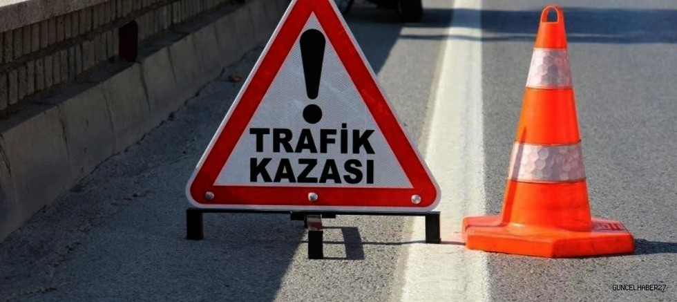 Otomobil ile Kamyon Çarpıştı: 1 ölü,1 yaralı