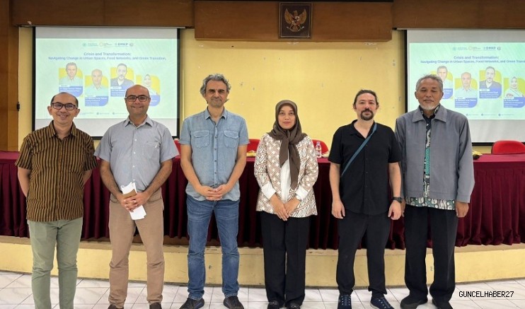 İİBF Öğretim Üyeleri Endonezya’da Uluslararası Konferansa Katıldı