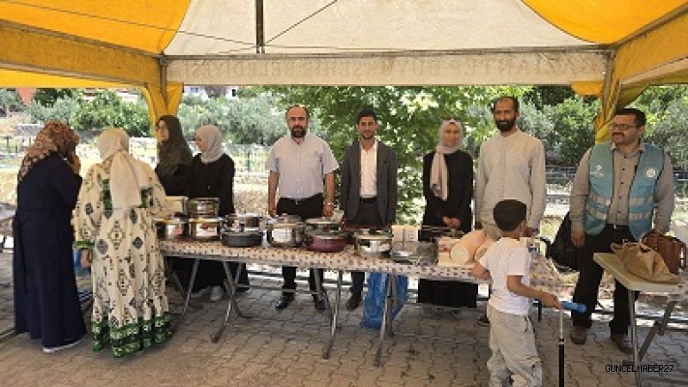 Kur’an Kursları için Kermes Düzenlendi