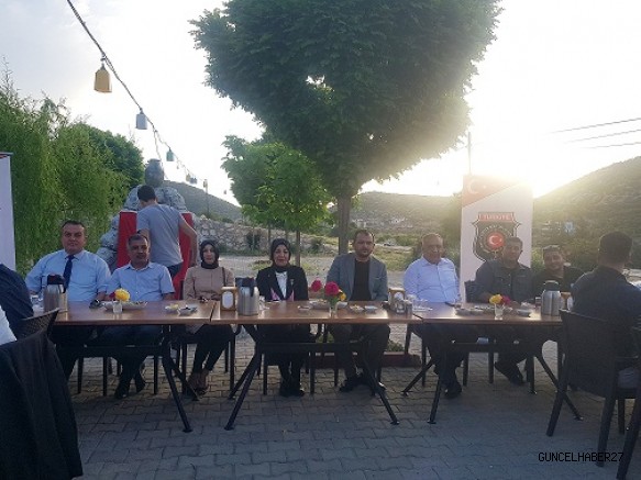 Gaziler ve Şehit Aileleri Yemekte Bir Araya Geldi