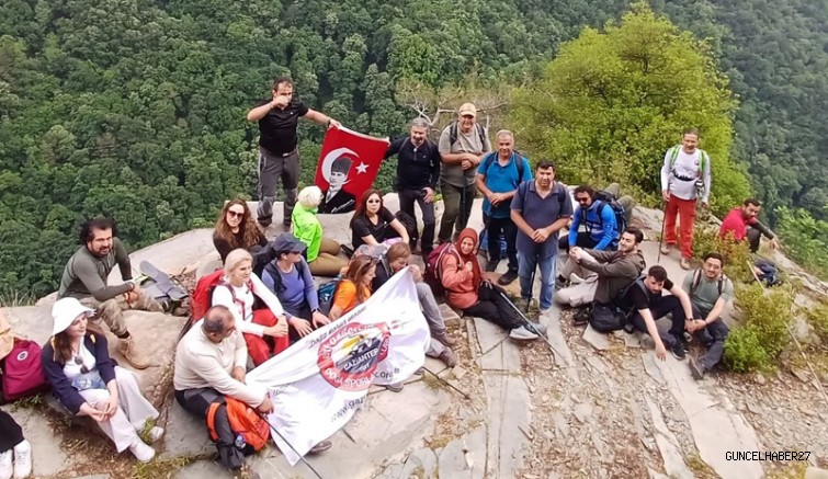 Dağcılar, Kavuk Şelalesine yürüdü