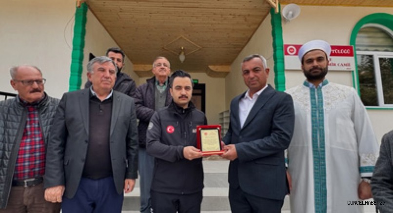 Nurdağı’nda yapımı tamamlanan camiler ibadete açıldı