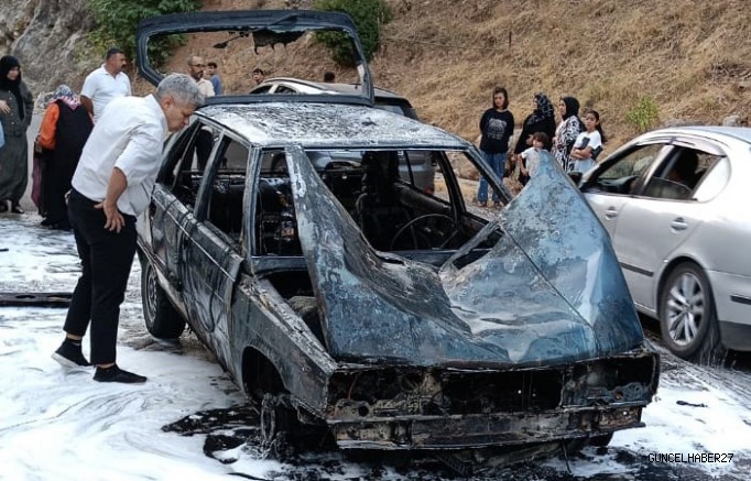 Otomobil hareket halinde alev alarak yandı