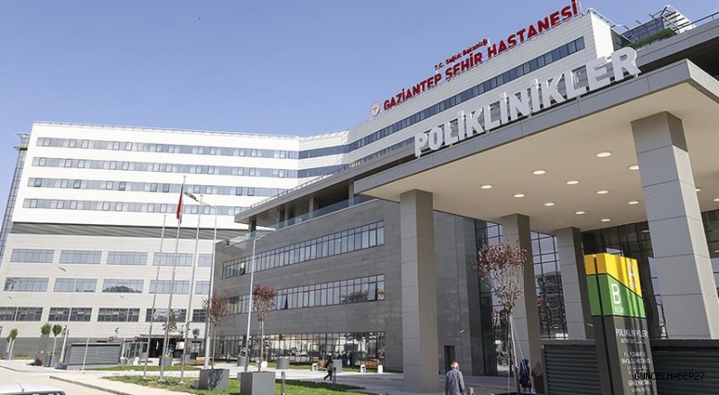Gaziantep’te devrilen otomobilin sürücüsü yaralandı