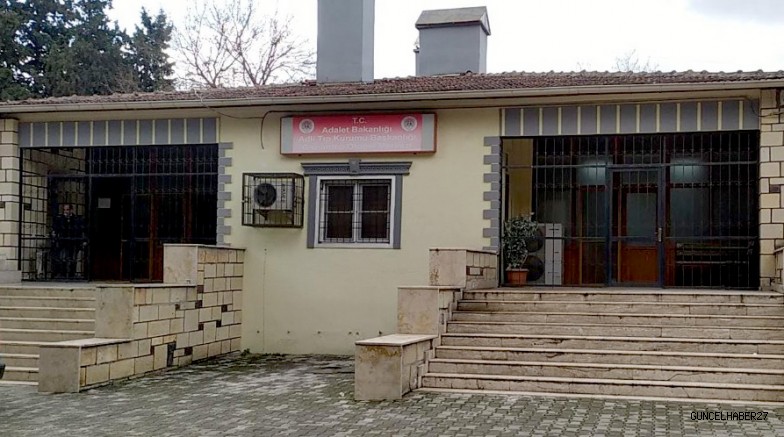 Otomobil Park Halindeki TIR’a çarptı: 2 ölü,1 yaralı