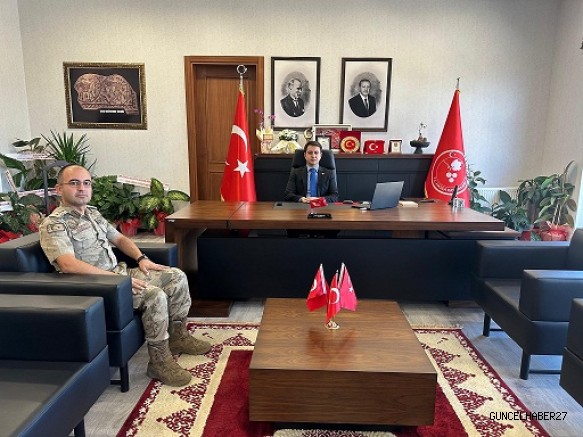 Kahraman, Yeni Görevine Başlayan İlçe Jandarma Komutanını Kabul Etti
