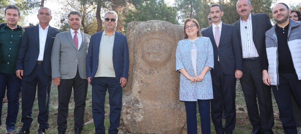 THY Başkanı Bolat, Gaziantep’te Türbe ve Müze Ziyareti