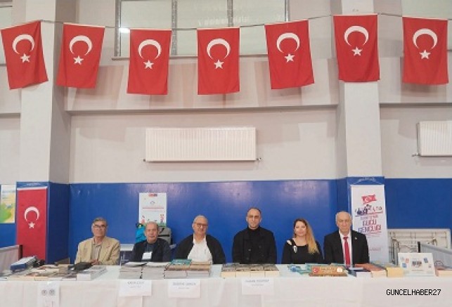 Yazarlarımız Şimşek ve Çelik, Kitap Fuarı’nda Yoğun İlgi Gördü