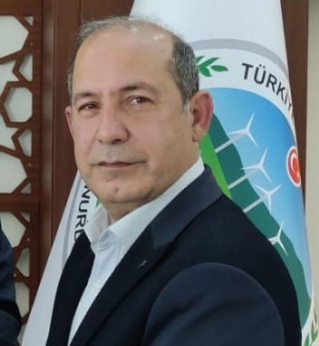 Gazeteci Yazar Kadir Çelik