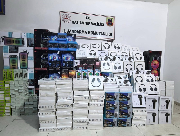 GÜMRÜK KAÇAĞI ÜRÜNLERE JANDARMA OPERASYONU