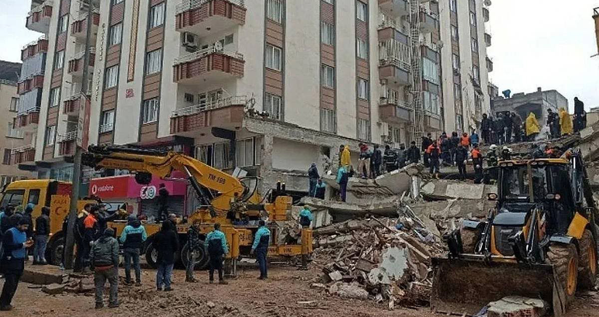 FURKAN APARTMANI DAVASINDA MÜTEAHHİT TUTUKLANDI