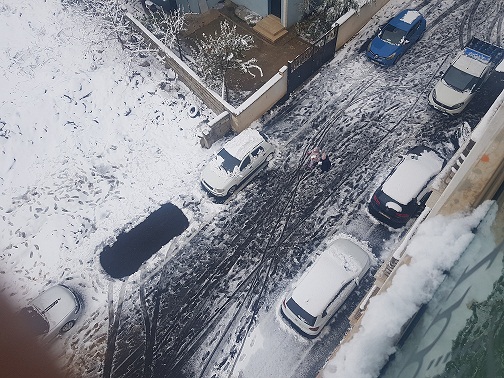 KAR YAĞIŞI NEDENİYLE KAPANAN 37 KÖYÜN YOLU AÇMA ÇALIŞMALARI DEVAM EDİYOR