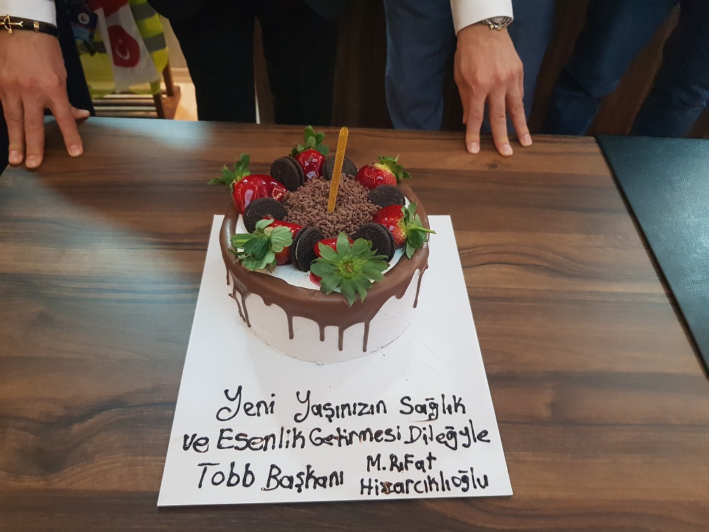 TOBB BAŞKANI HİSARCIKLIOĞLU’NDAN TÜRKMEN’E DOĞUM GÜNÜ JESTİ