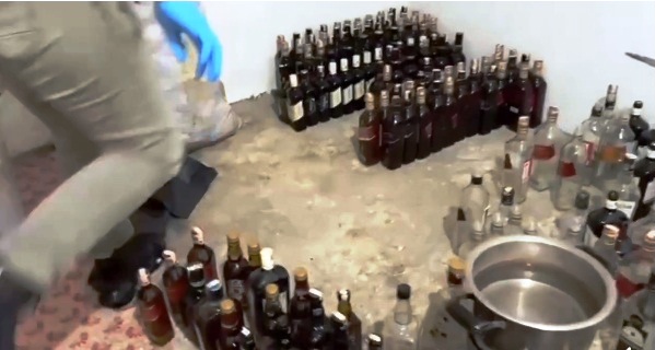 GAZİANTEP’TE KAÇAK İÇKİ OPERASYONU: 2 ŞÜPHELİ YAKALANDI