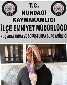 HIRSIZLIK SUÇUNDAN ARANAN KADIN YAKALANDI