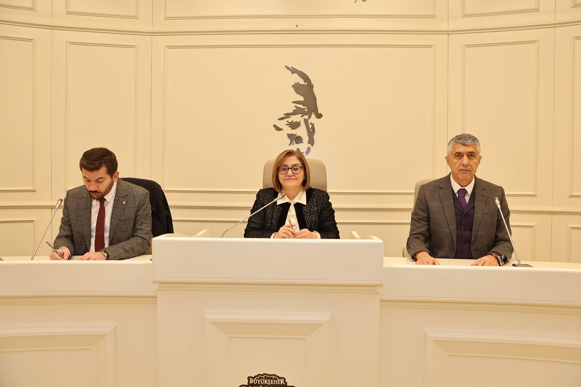 GAZİANTEP’TE İLK BELEDİYE MECLİSİ TOPLANTISINDA ÇİFTÇİYE DESTEK ÇIKTI