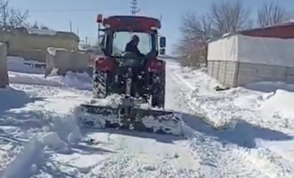 KARLA MÜCADELEDE BİR ALKIŞ DA MUHTARLARA