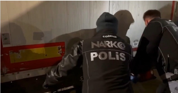 ULUSLARARASI UYUŞTURUCU OPERASYONU: 289 KİLO UYUŞTURUCU ELE GEÇİRİLDİ