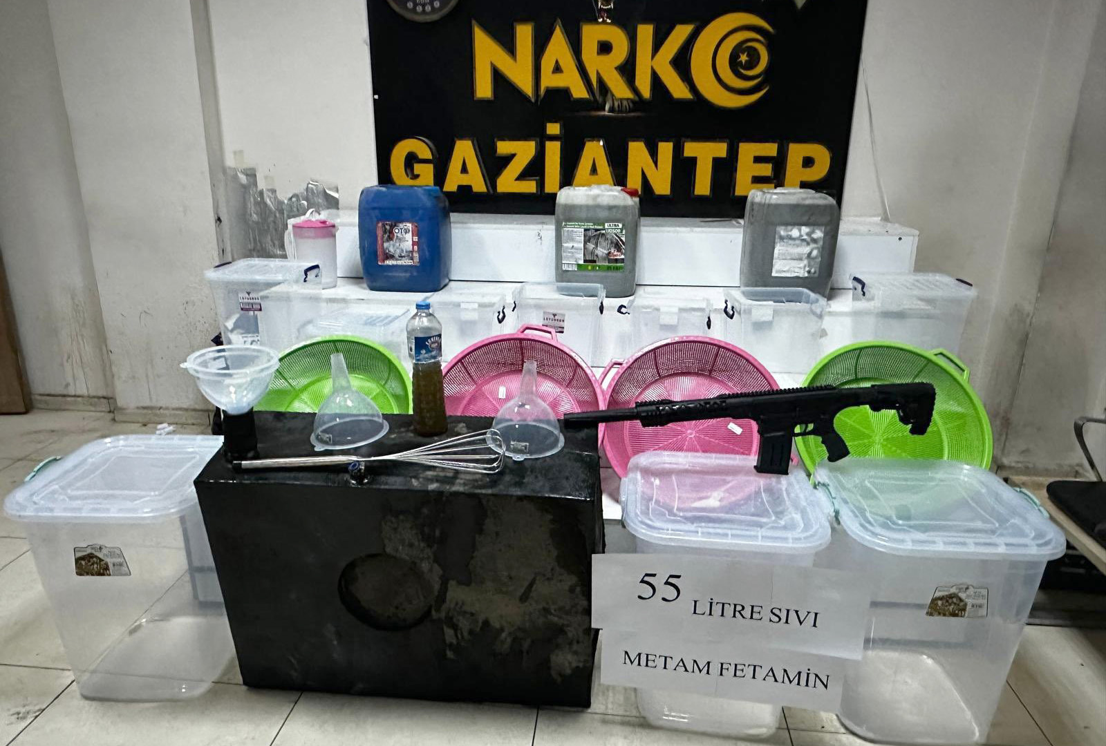 GAZİANTEP’TE ZEHİR TACİRLERİNE DARBE