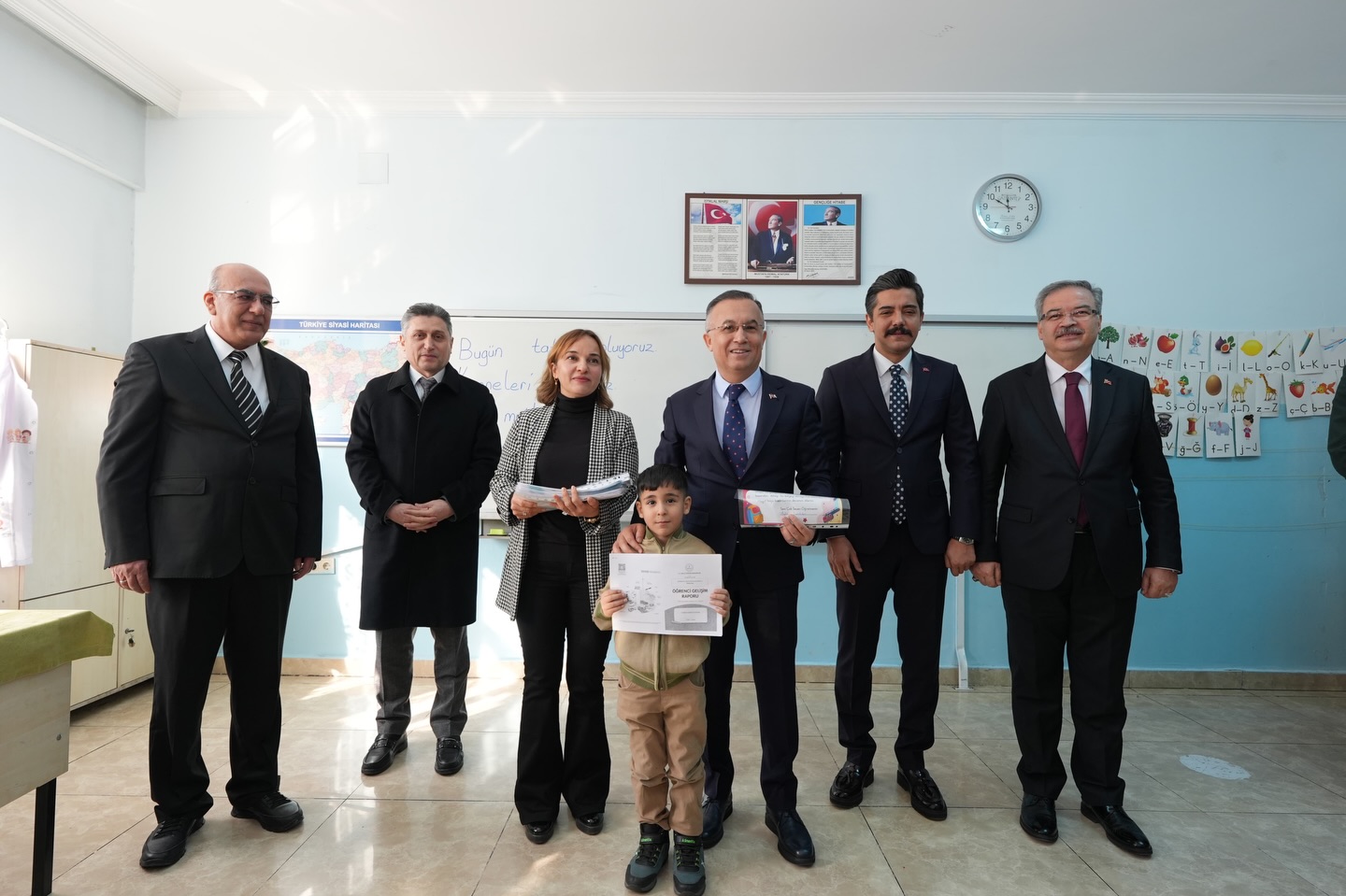 GAZİANTEP’TE 690 BİN ÖĞRENCİ KARNE ALDI