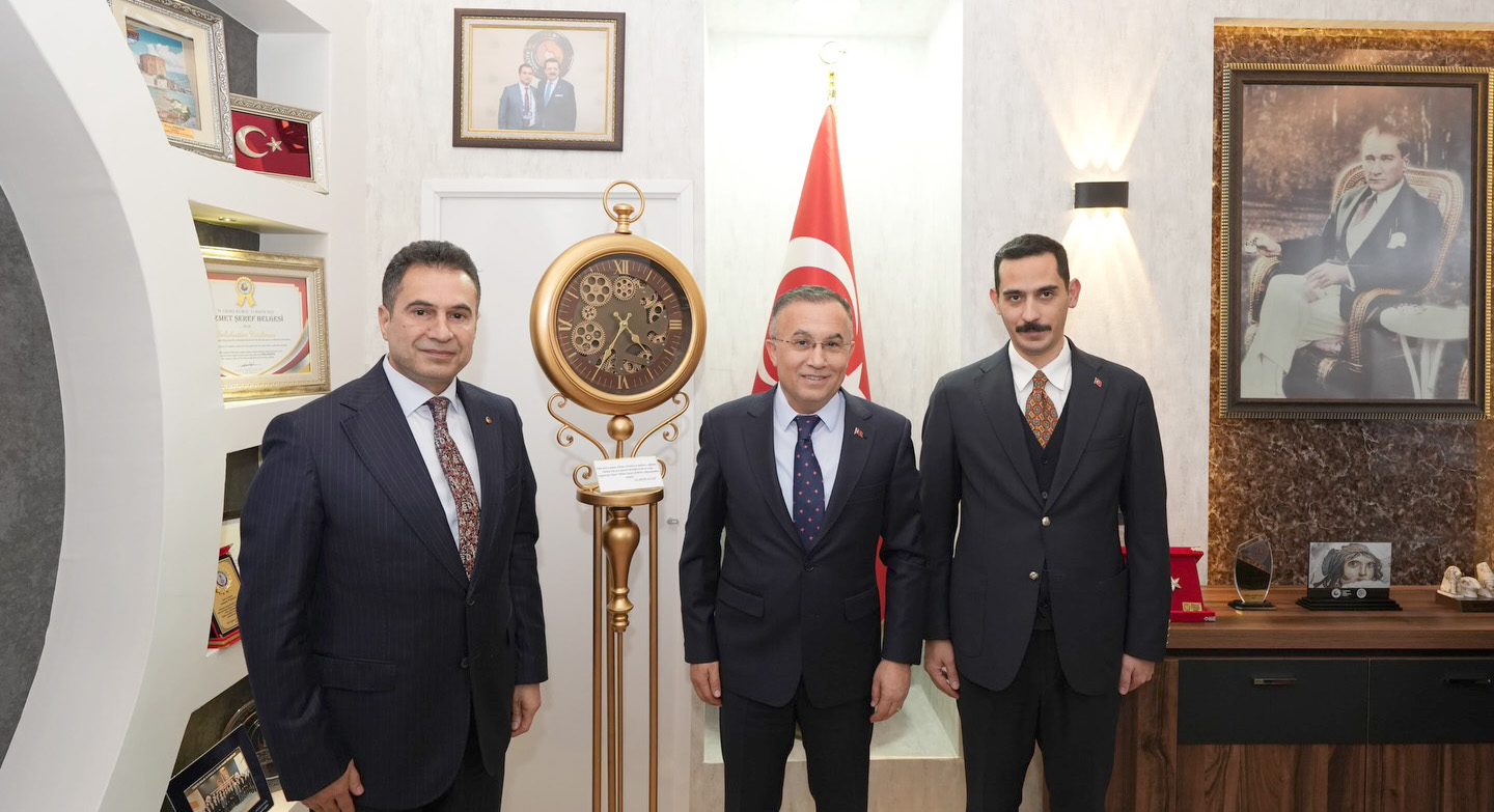 VALİ ÇEBER, İSLAHİYE TİCARET ODASINI ZİYARET ETTİ