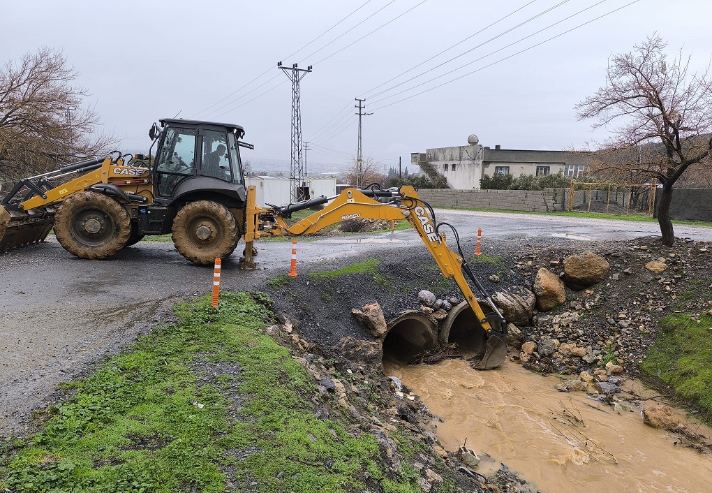NURDAĞI’NDA DERE YATAKLARI TEMİZLENDİ
