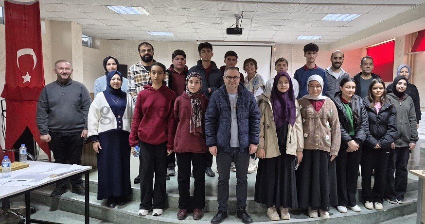 LİSELER ARASI ‘KORKMA GENÇLİĞİN RUHU BURADA’ BİLGİ YARIŞMASI DÜZENLENDİ