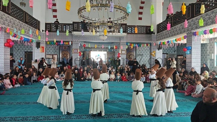 SIDIKA TAYYAR HATUN CAMİSİ’NDE CAMİ ÇOCUK BULUŞMASI GERÇEKLEŞTİRİLDİ
