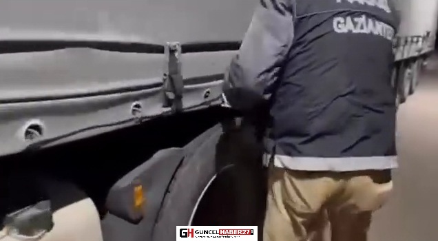 ZEHİR TACİRLERİNE DARBE: 121 KİLO SKUNK ELE GEÇİRİLDİ 1 ŞÜPHELİ TUTUKLANDI