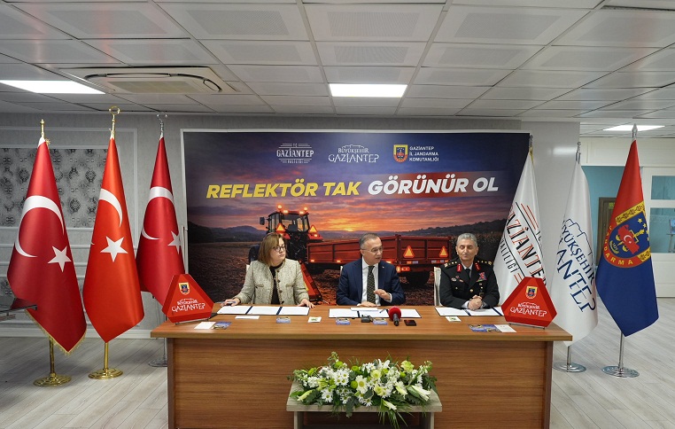 ÖRNEK PROJE: REFLEKTÖR TAK, GÖRÜNÜR OL