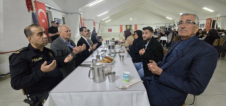 İSLAHİYE GARNİZON KOMUTANLIĞI, ŞEHİT VE GAZİ AİLELERİYLE İFTARDA BULUŞTU