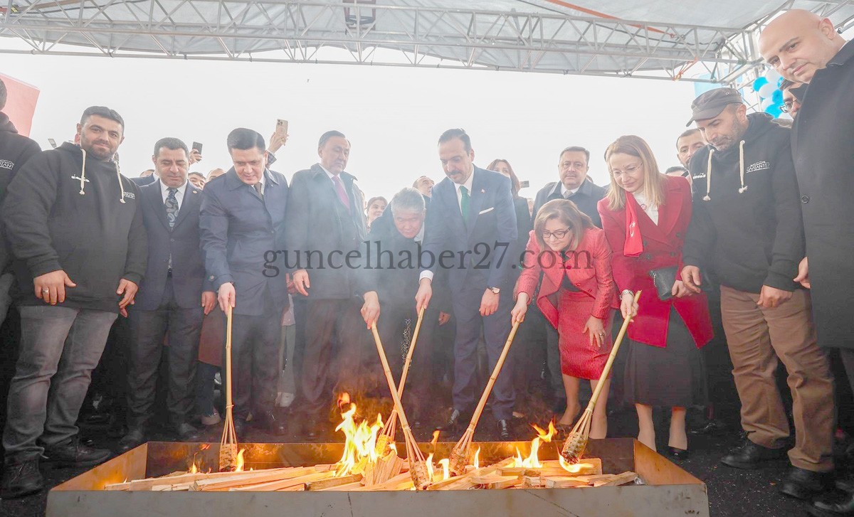 GAZİANTEP’TE NEVRUZ BİRLİK VE KARDEŞLİK ATEŞİ YANDI