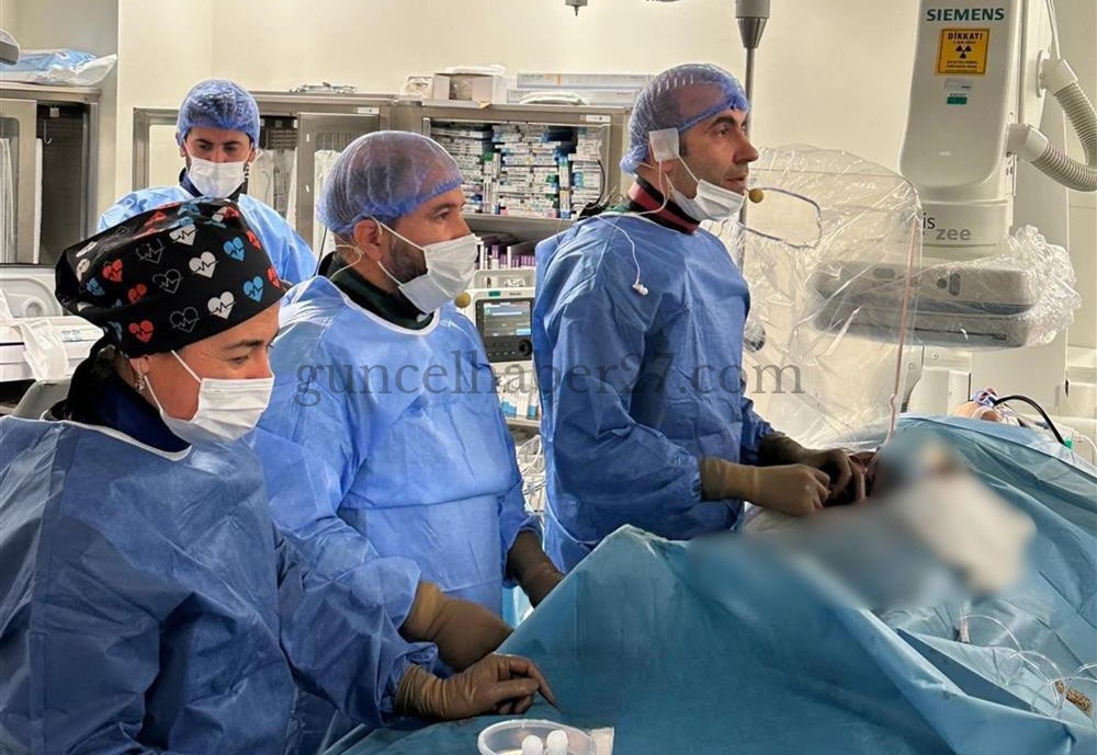 GAZİANTEP’TE GİRİŞİMSEL KARDİYOLOJİNİN KALBİ ATTI