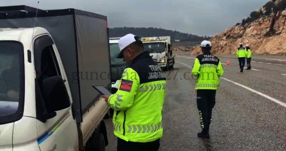 GAZİANTEP’TE JANDARMA BAYRAMDA  81 BİN KİŞİYİ SORGULADI