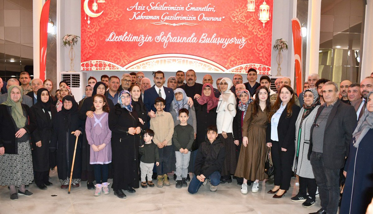 KAYMAKAM SOYLU,ŞEHİT AİLELERİ VE GAZİLER İLE İFTARDA BİR ARAYA GELDİ