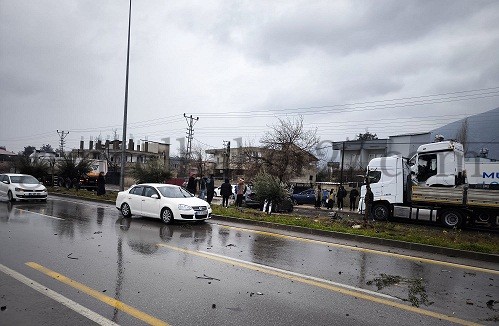 GAZİANTEP’TE TRAFİK KAZASI: 2 YARALI