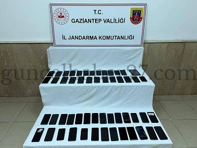 GÜMRÜK KAÇAĞI TELEFONLARA JANDARMA ENGELİ