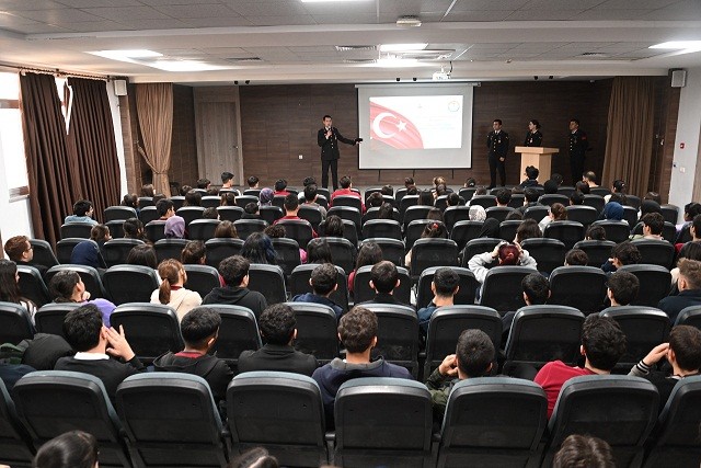 GAZİANTEP JANDARMA, ÖĞRENCİLERE MESLEK TANITIMI YAPTI